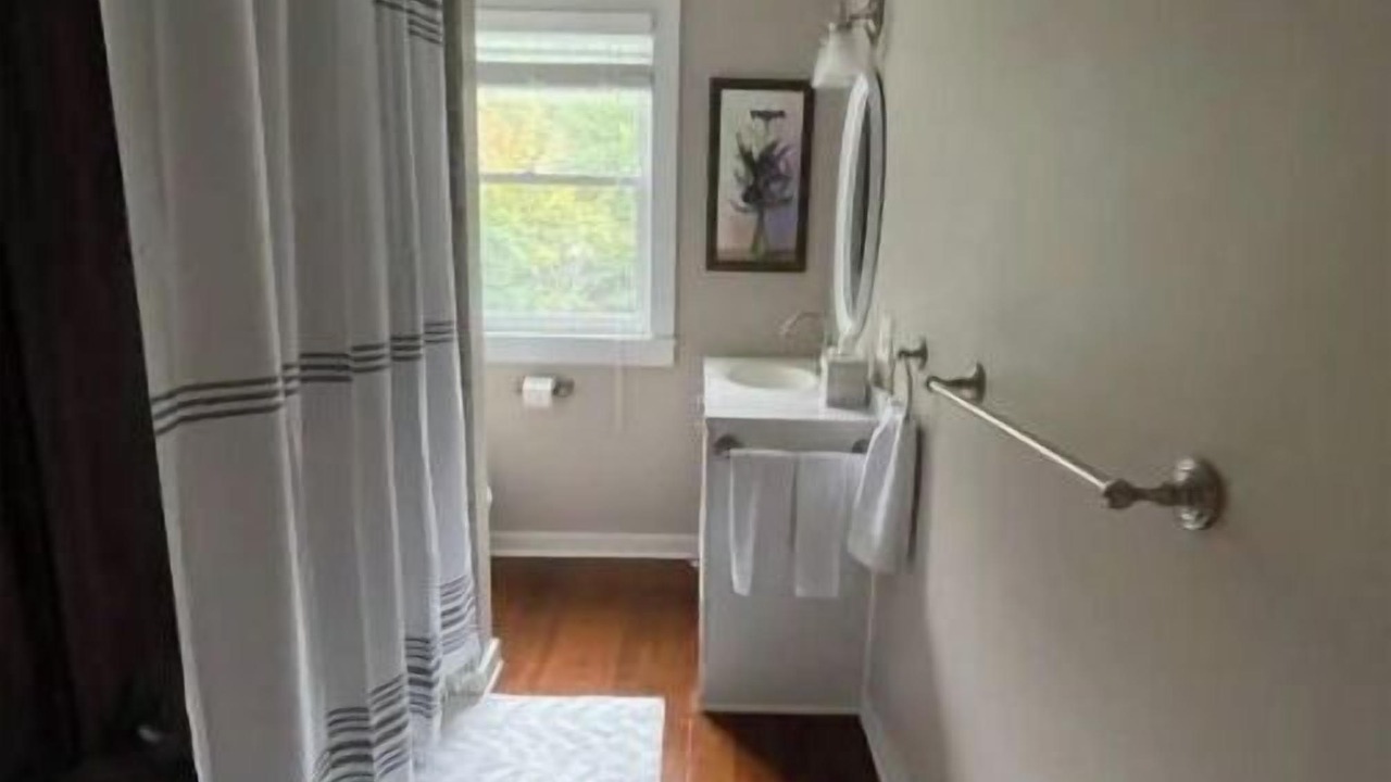 Photo of Bathroom in Hyde Park