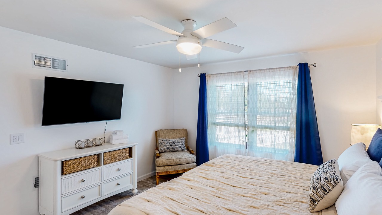 Photo of Bedroom in North Hero