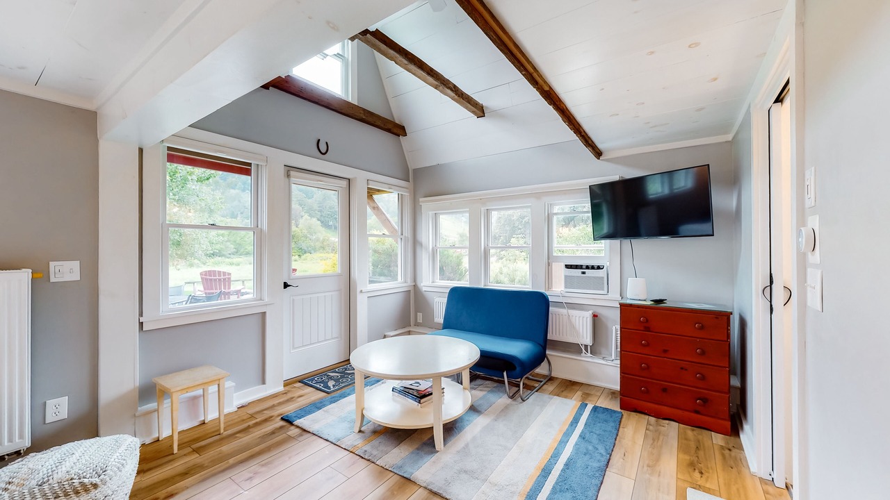 Photo of Livingroom in South Pomfret