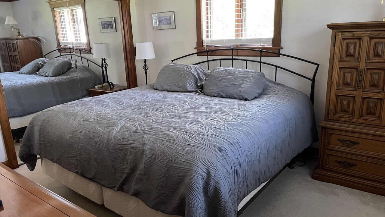 Photo of Bedroom in Castleton