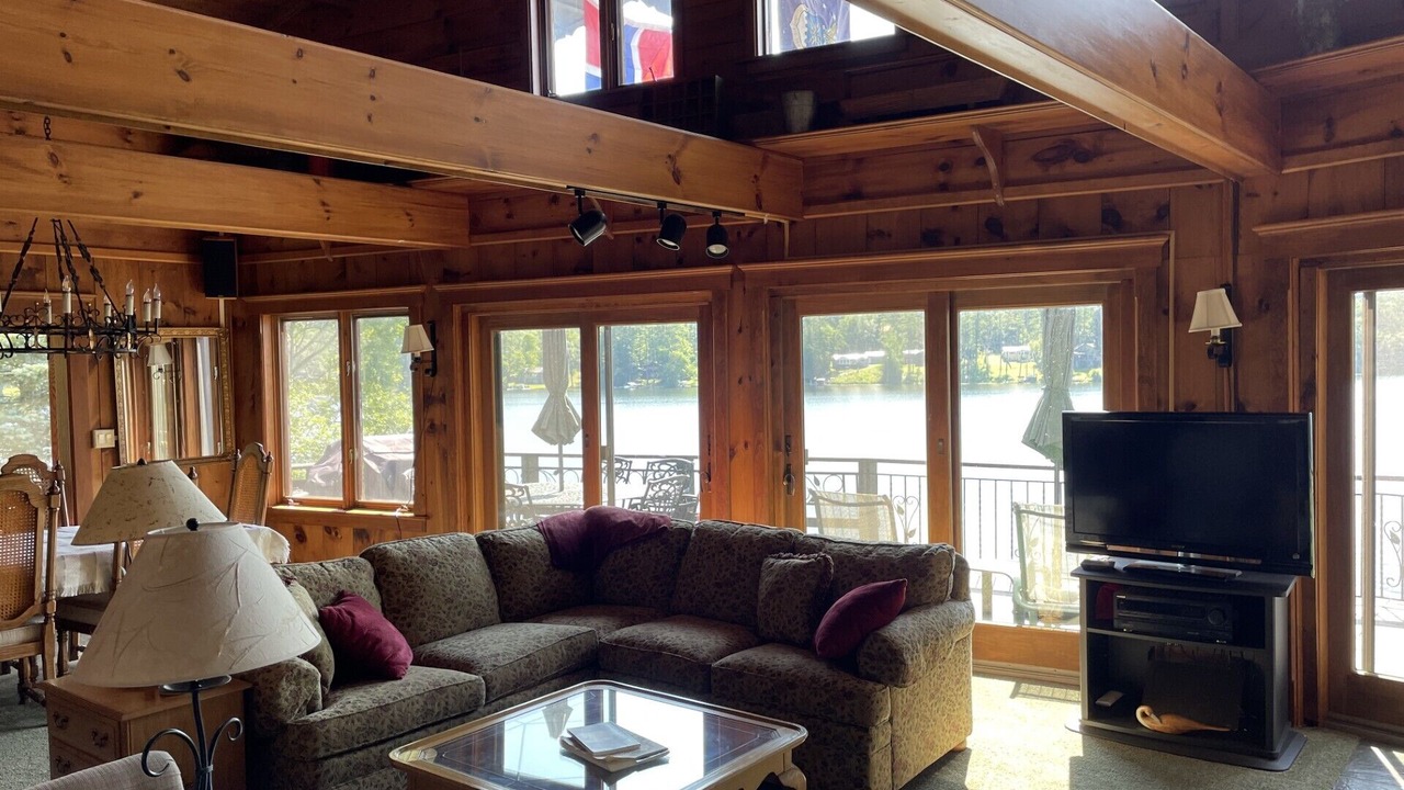 Photo of Livingroom in Castleton