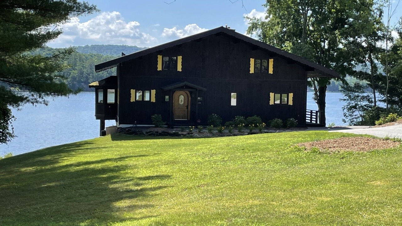 Photo of Outdoor in Castleton