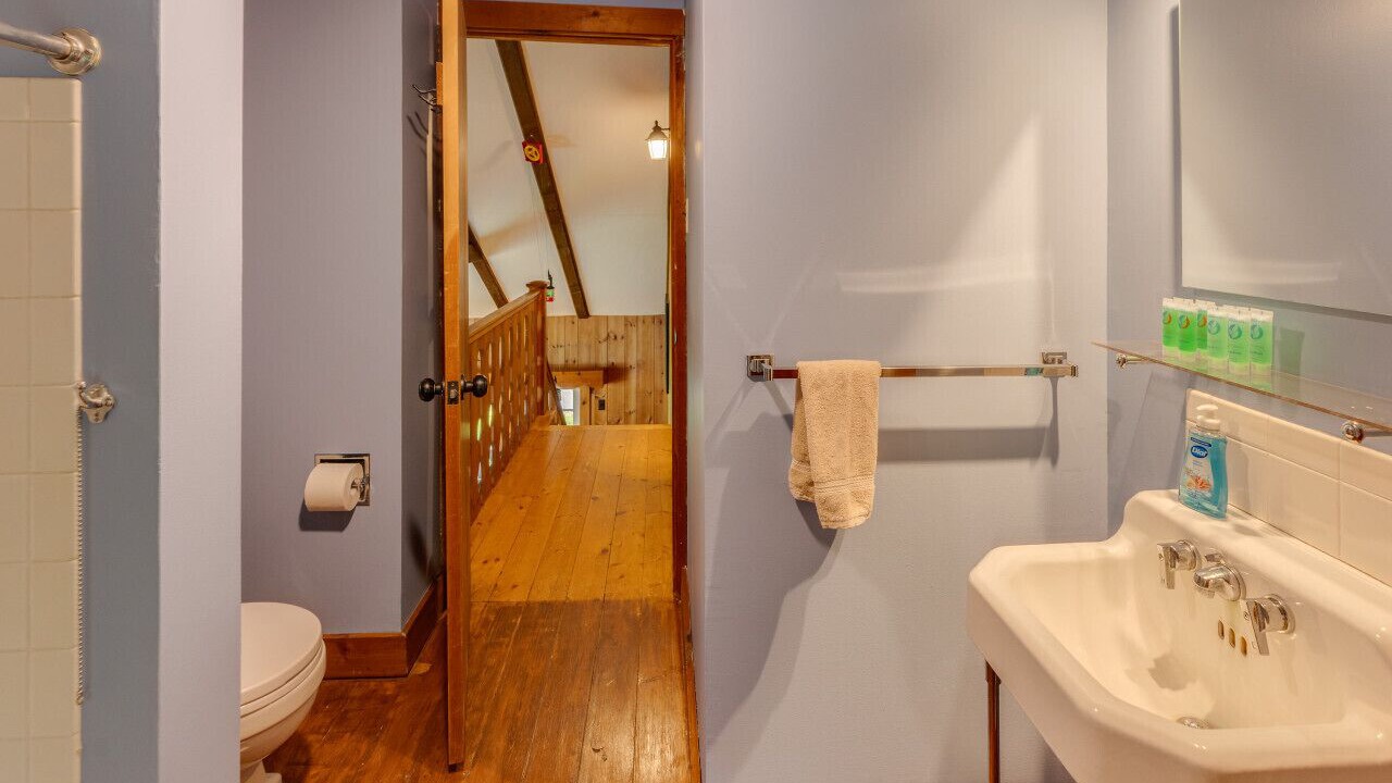 Photo of Bathroom in Franconia