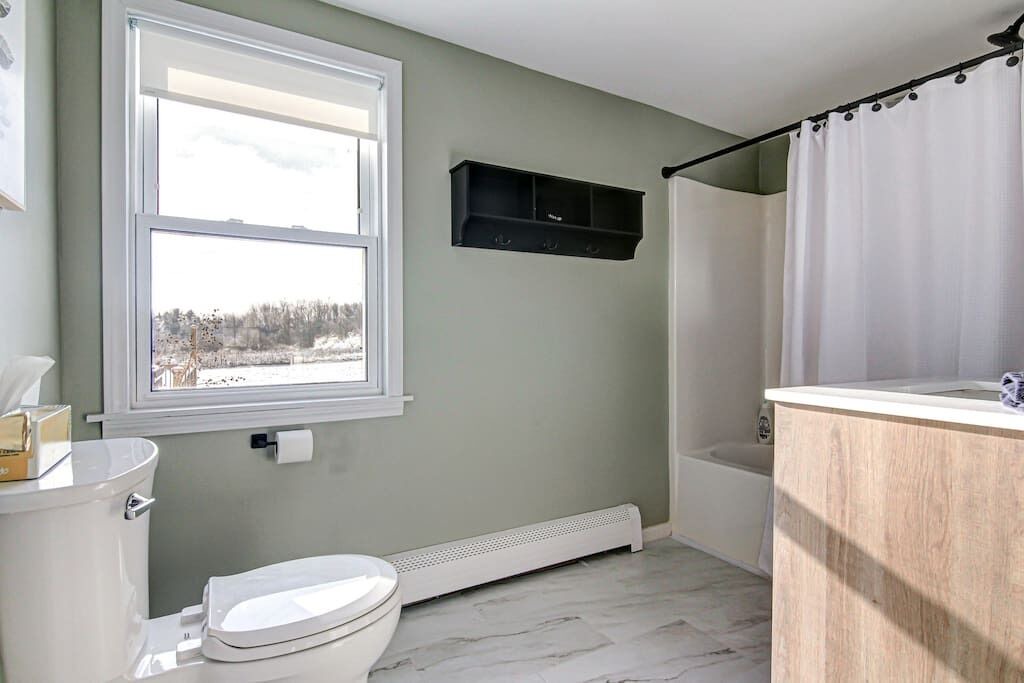 Photo of Bathroom in Etna