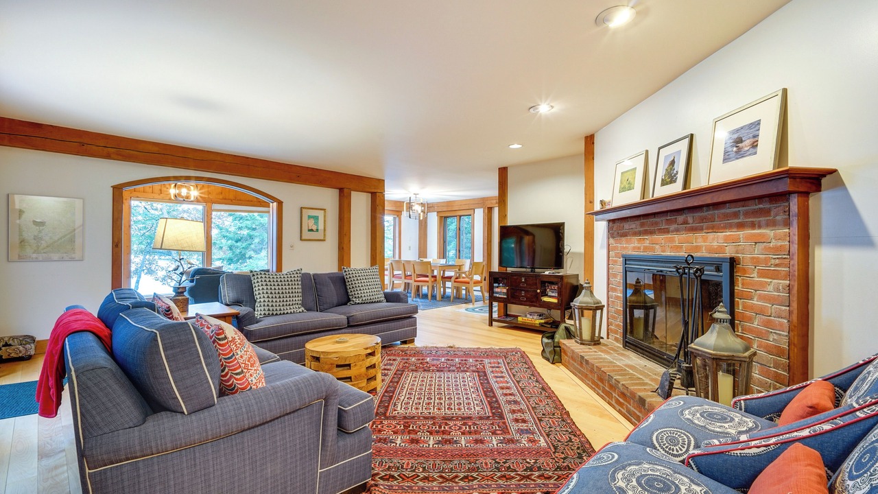 Photo of Livingroom in Plymouth