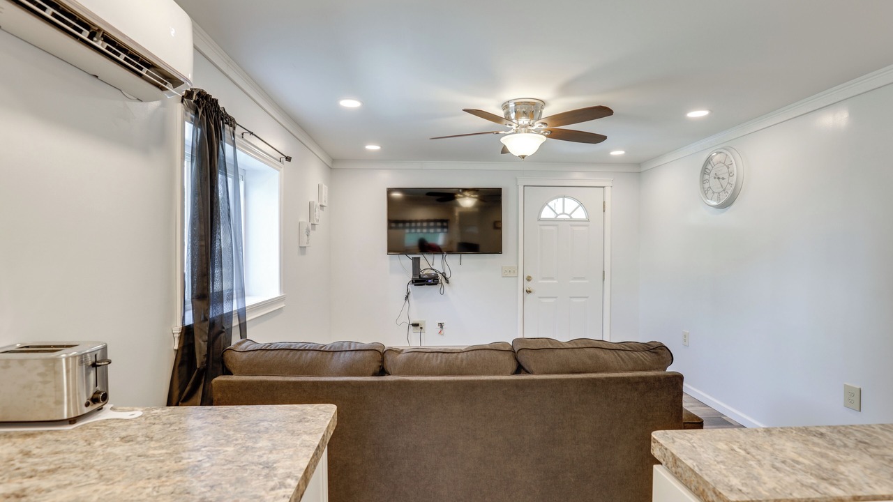 Photo of Livingroom in Corning