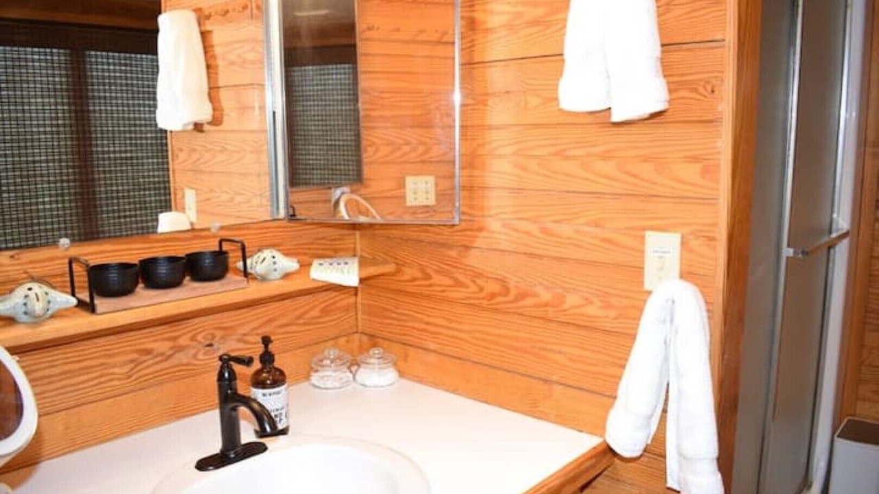 Photo of Bathroom in Piney Island