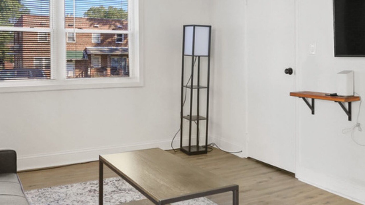 Photo of Livingroom in Parkville