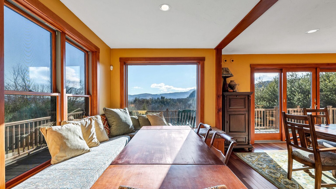 Photo of Livingroom in Bartlett