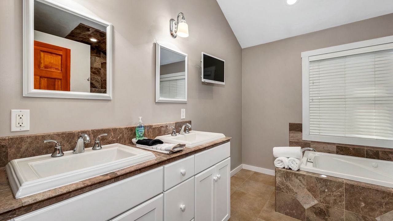 Photo of Bathroom in Bartlett