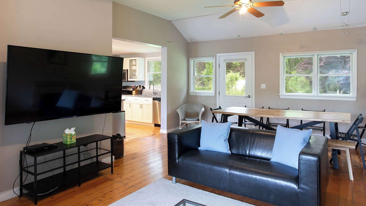 Photo of Livingroom in Lenox Dale