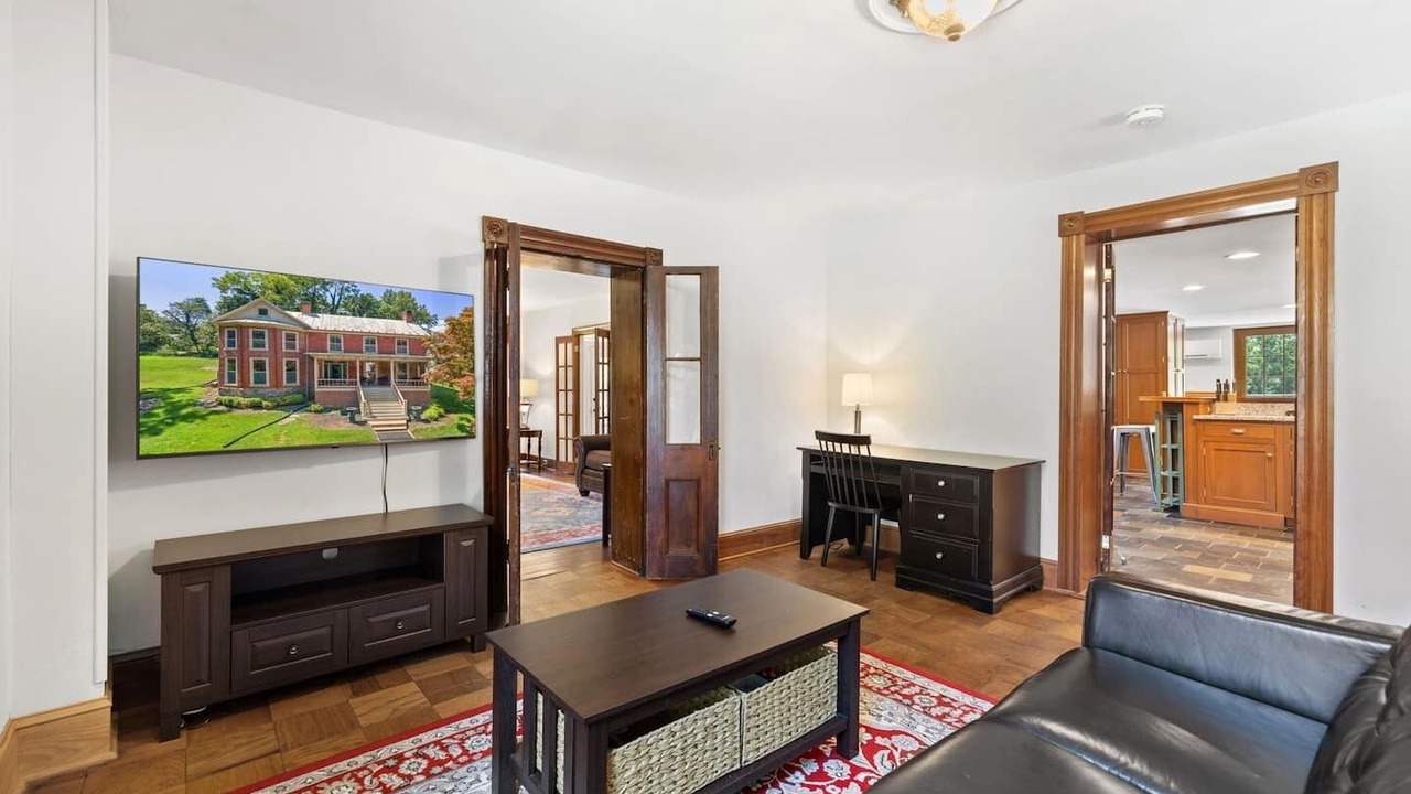 Photo of Livingroom in Harpers Ferry