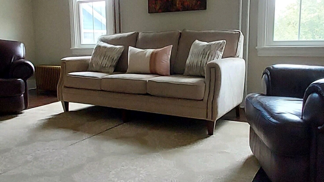 Photo of Livingroom in Hopewell