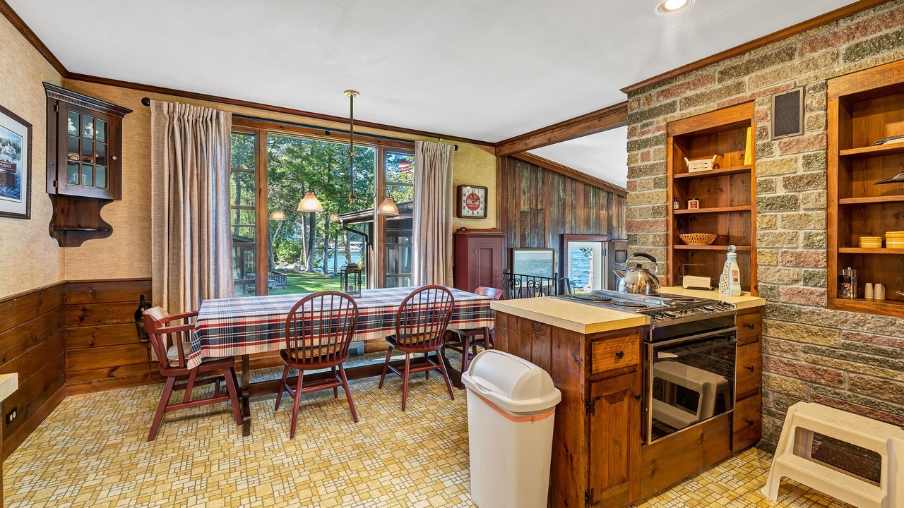 Photo of Kitchen in Moultonborough
