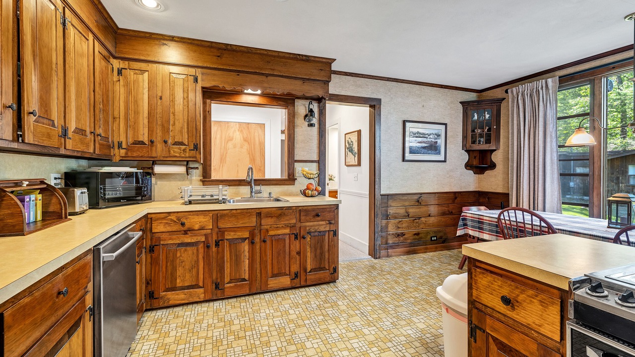 Photo of Kitchen in Moultonborough