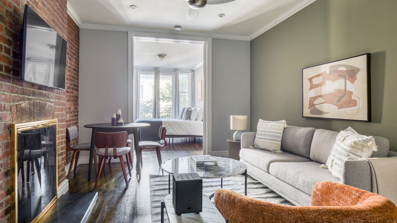 Photo of Livingroom in Ukrainian Village