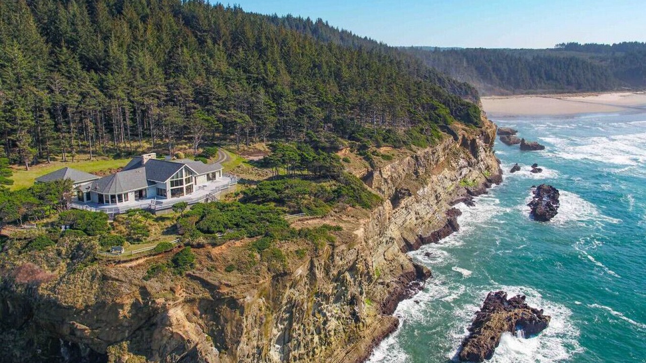 Photo of Outdoor in Coos Bay