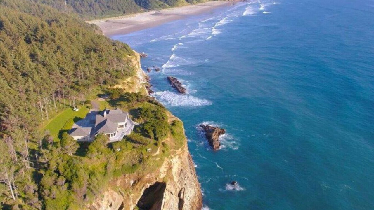 Photo of Outdoor in Coos Bay