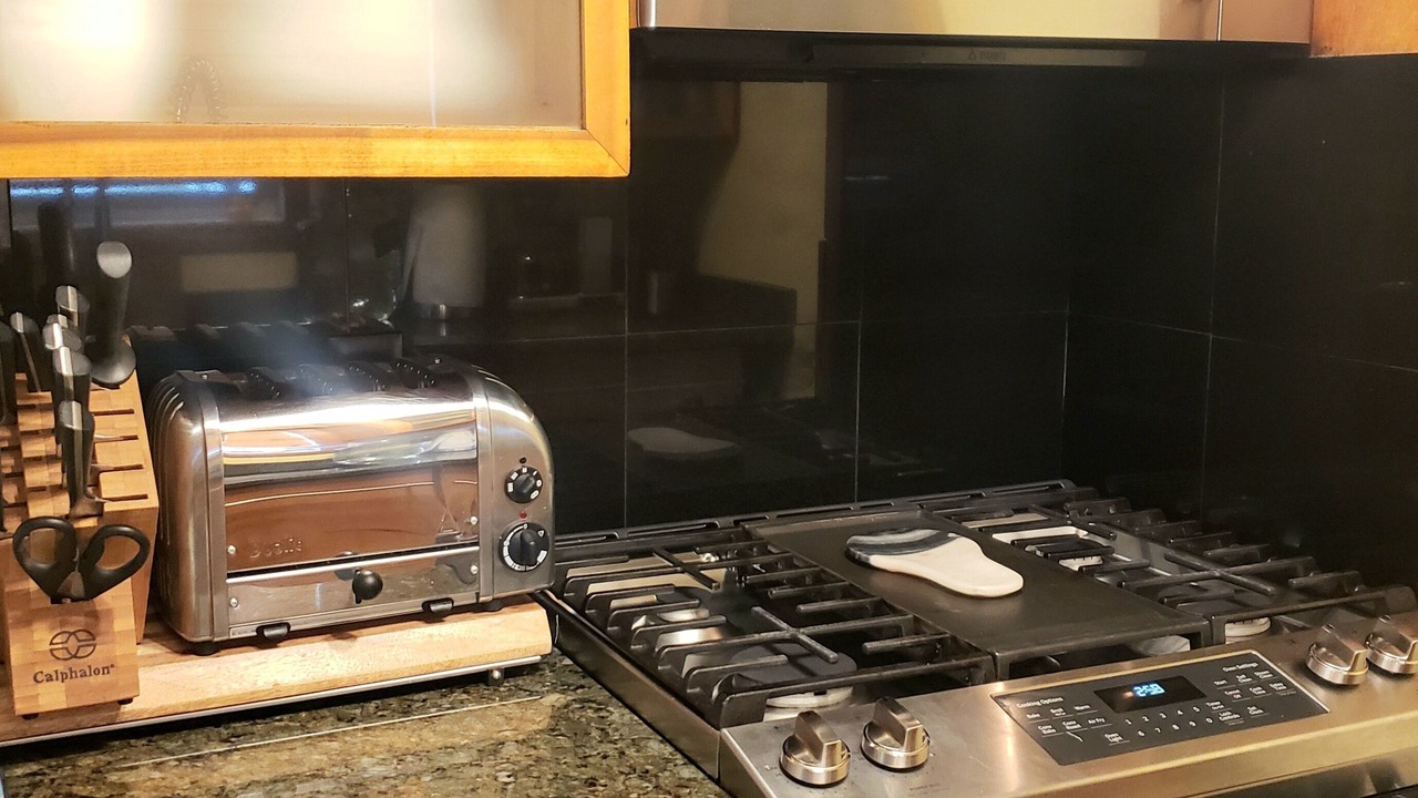 Photo of Kitchen in Pine Point