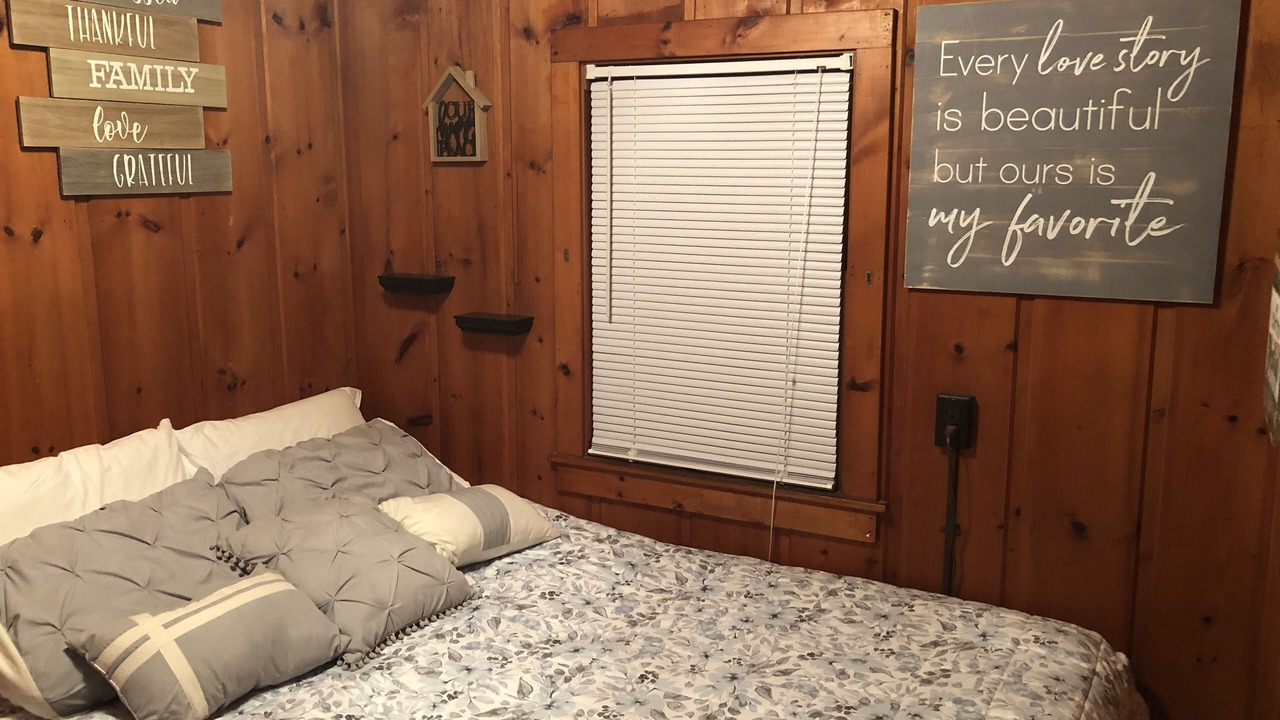 Photo of Bedroom in Smallwood