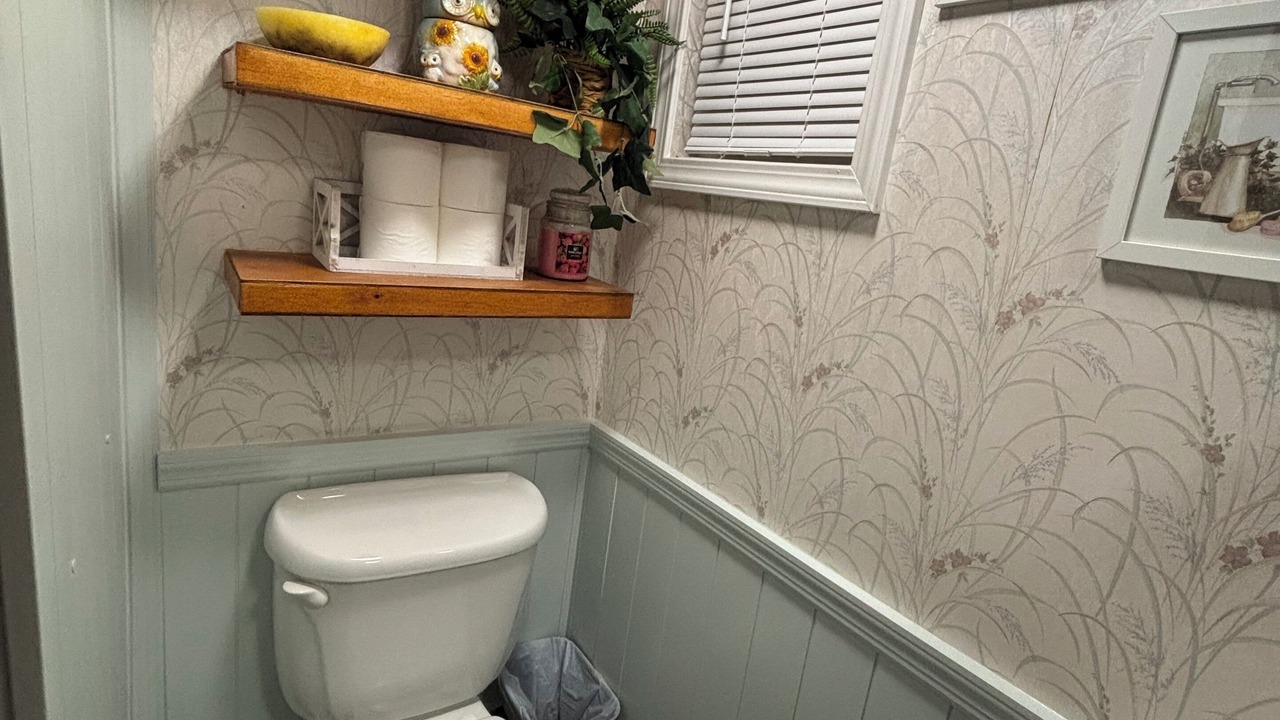 Photo of Bathroom in Smallwood