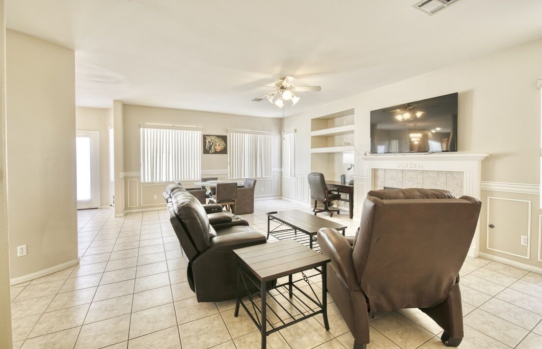 Photo of Livingroom in Silverado Ranch