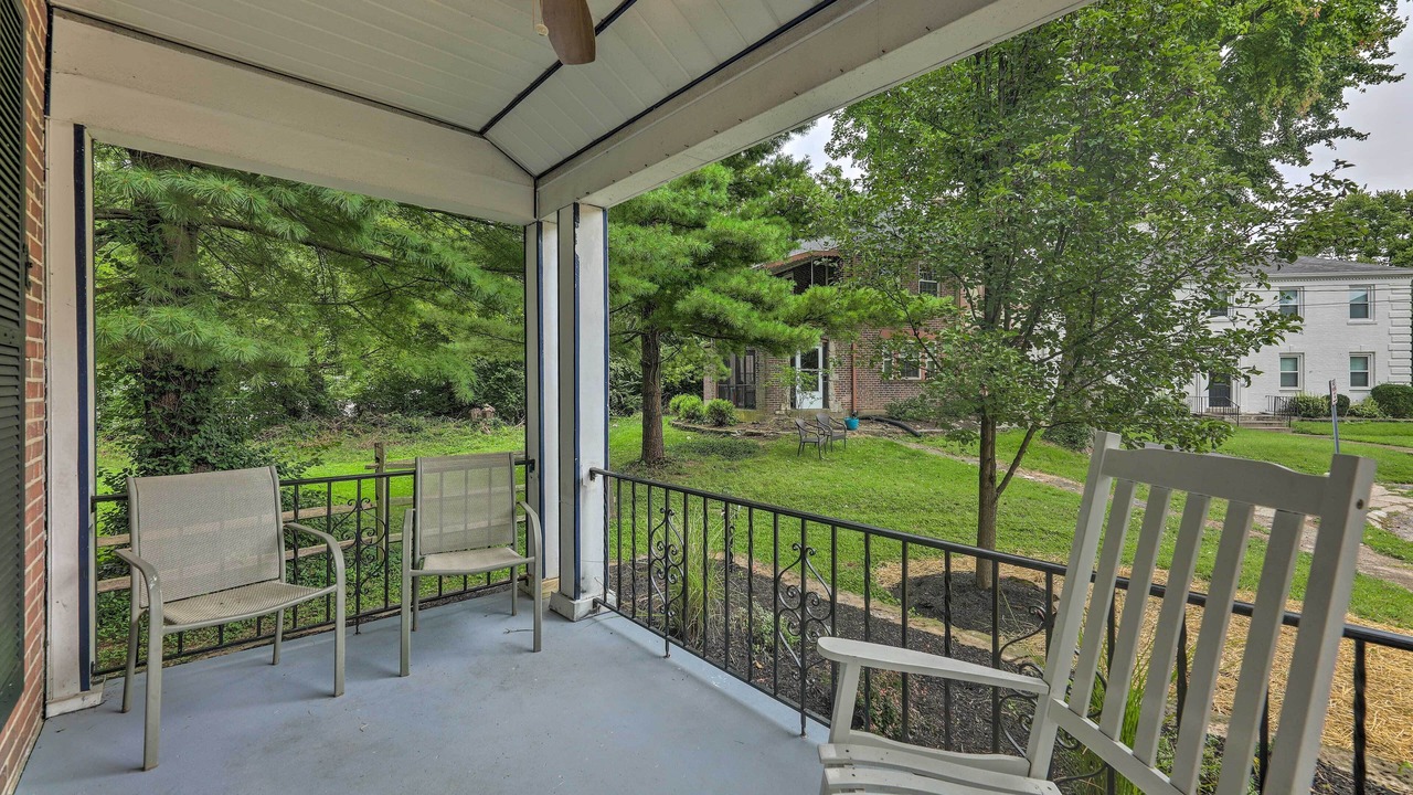 Photo of Outdoor in Roselawn Finance