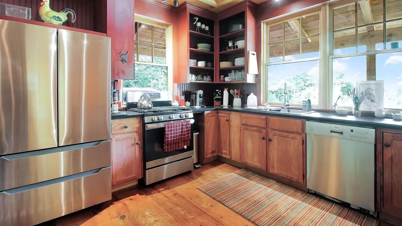 Photo of Kitchen in Warren