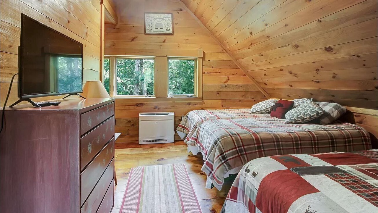 Photo of Bedroom in Warren