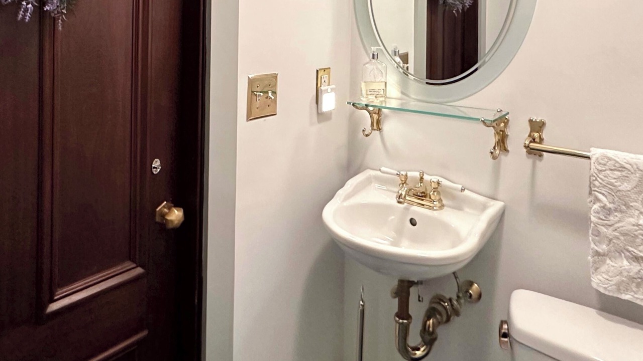 Photo of Bathroom in Porter Square