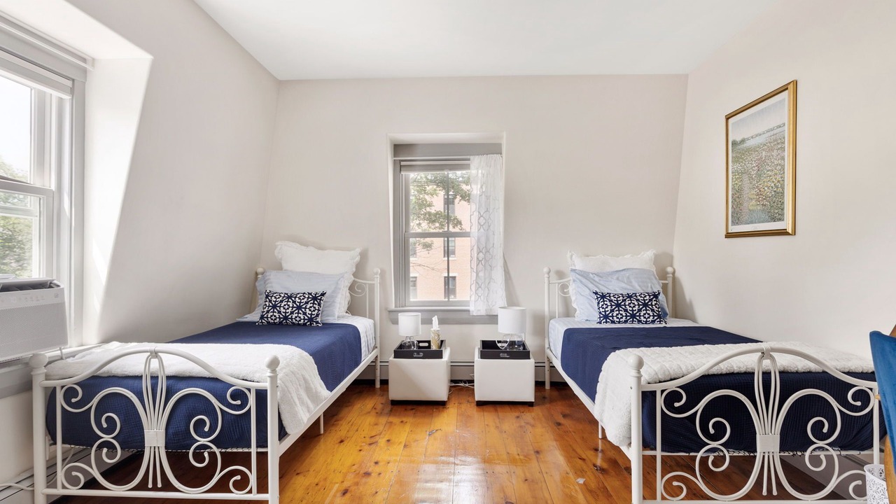 Photo of Bedroom in Porter Square