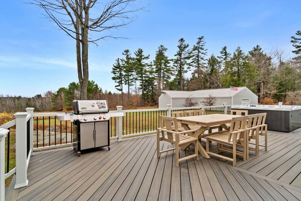 Photo of Outdoor in New London