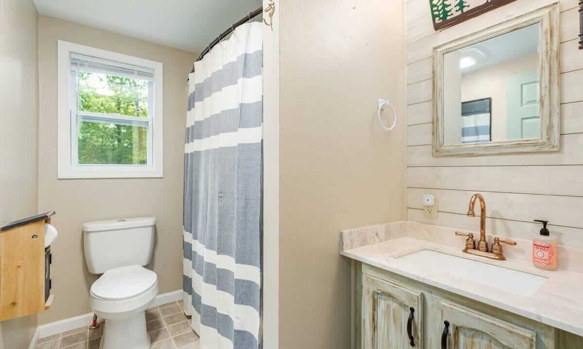 Photo of Bathroom in The Woods