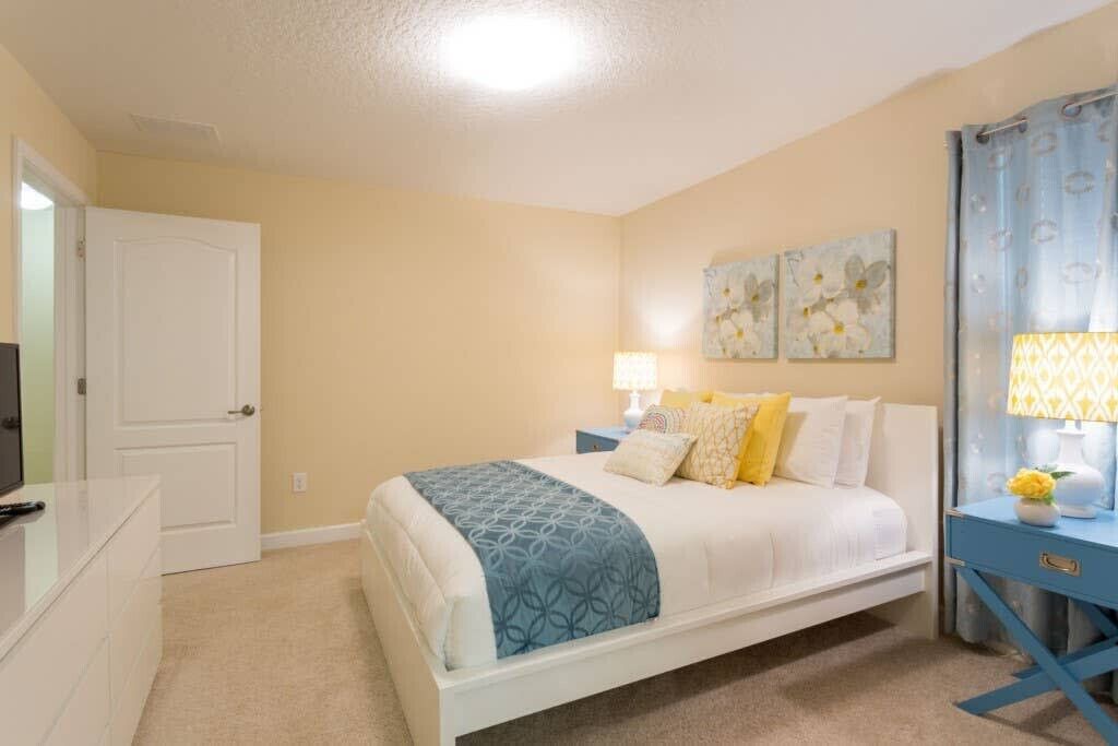 Photo of Bedroom in Davenport