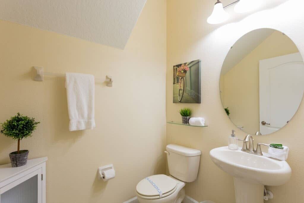 Photo of Bathroom in Davenport