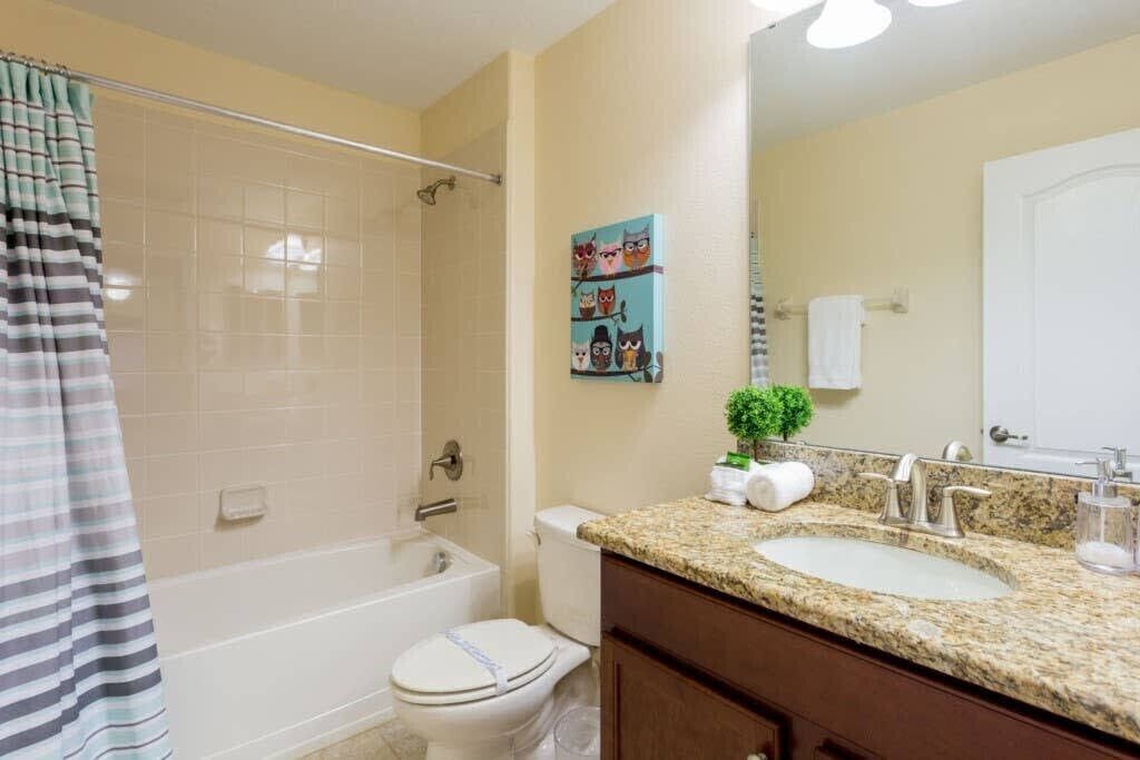 Photo of Bathroom in Davenport