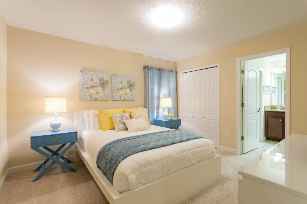 Photo of Bedroom in Davenport