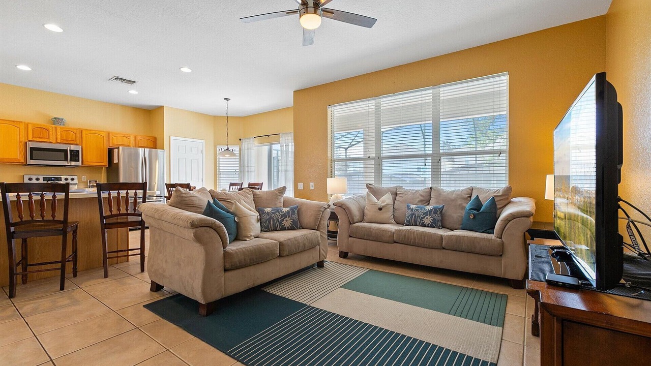 Photo of Livingroom in Windsor Hills