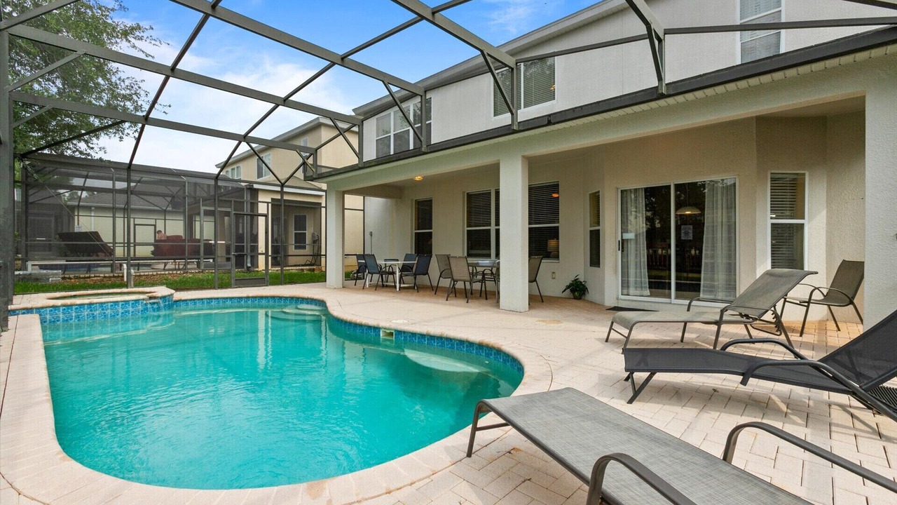 Photo of Outdoor in Windsor Hills