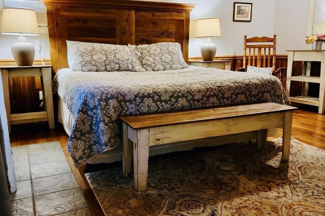 Photo of Bedroom in Elkins
