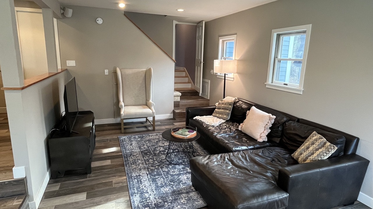 Photo of Livingroom in Warren