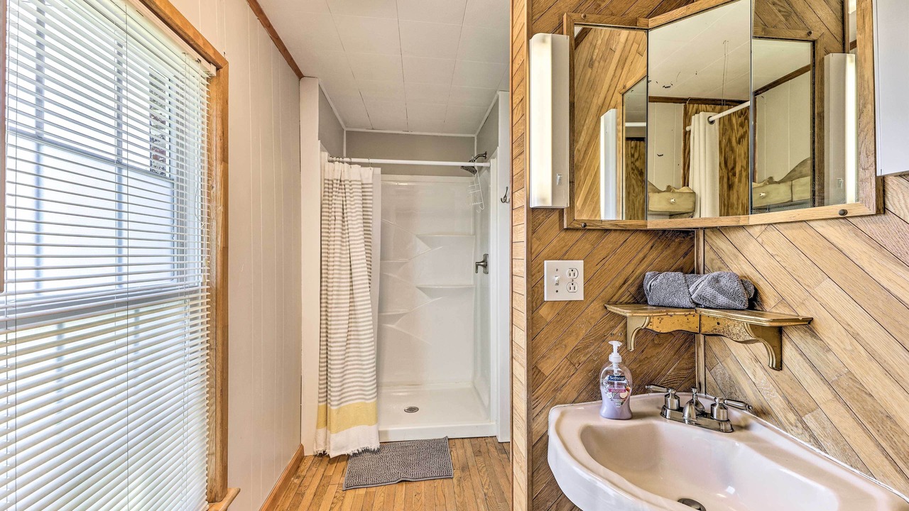 Photo of Bathroom in Summerlee