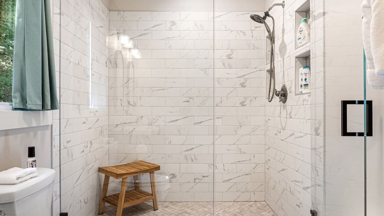 Photo of Bathroom in Kabletown