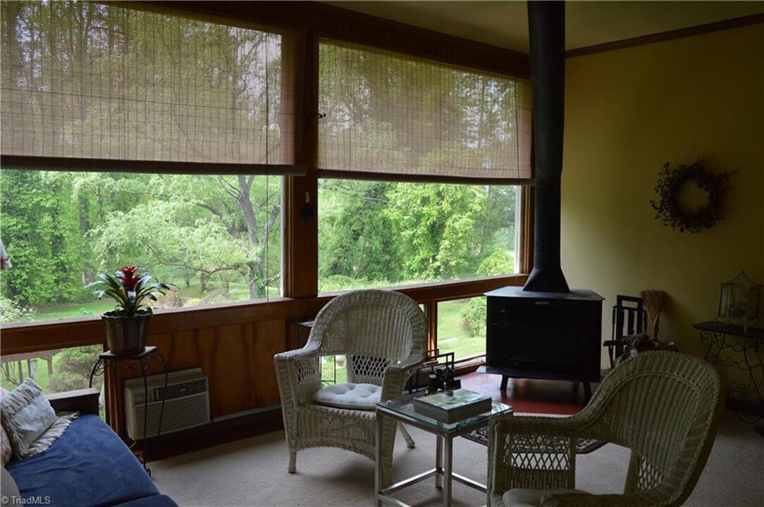 Photo of Livingroom in Mount Airy