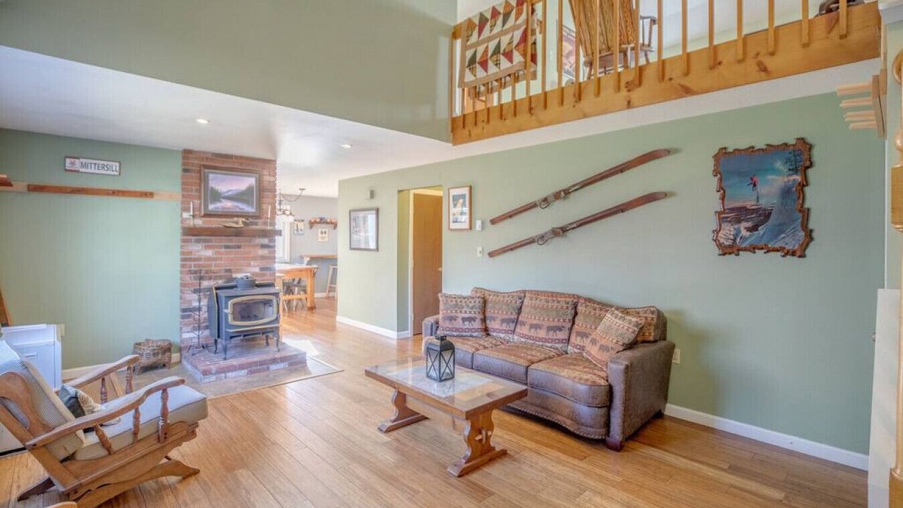 Photo of Livingroom in North Woodstock
