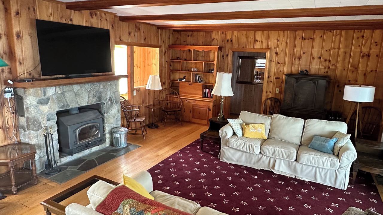 Photo of Bedroom in Wolfeboro
