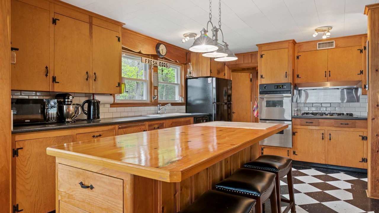 Photo of Bedroom in Wolfeboro
