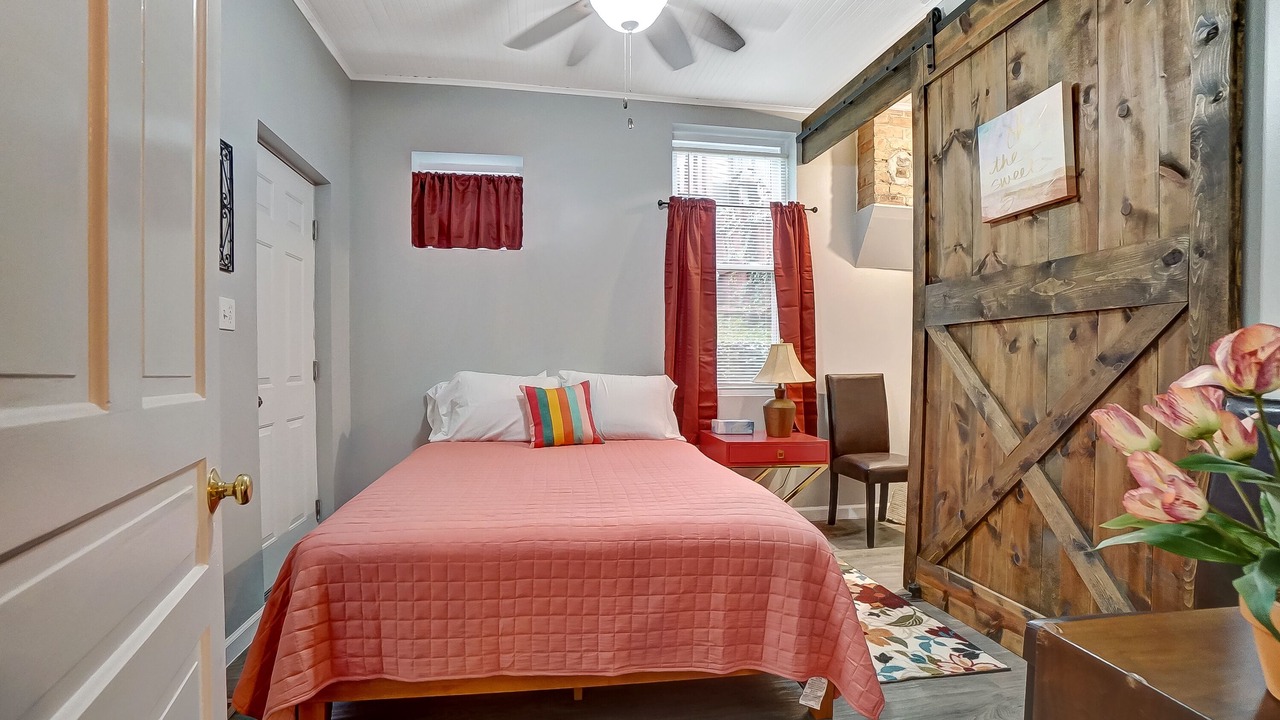 Photo of Bedroom in East Price Hill