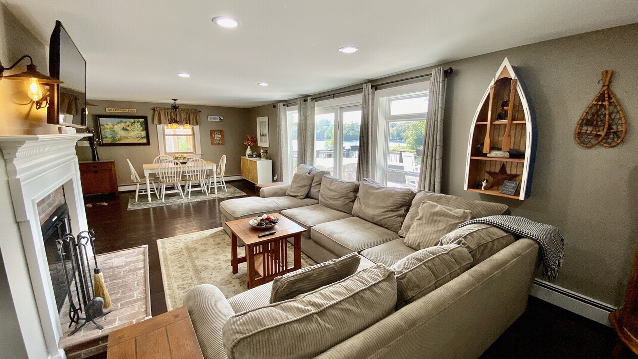Photo of Livingroom in Barnstead
