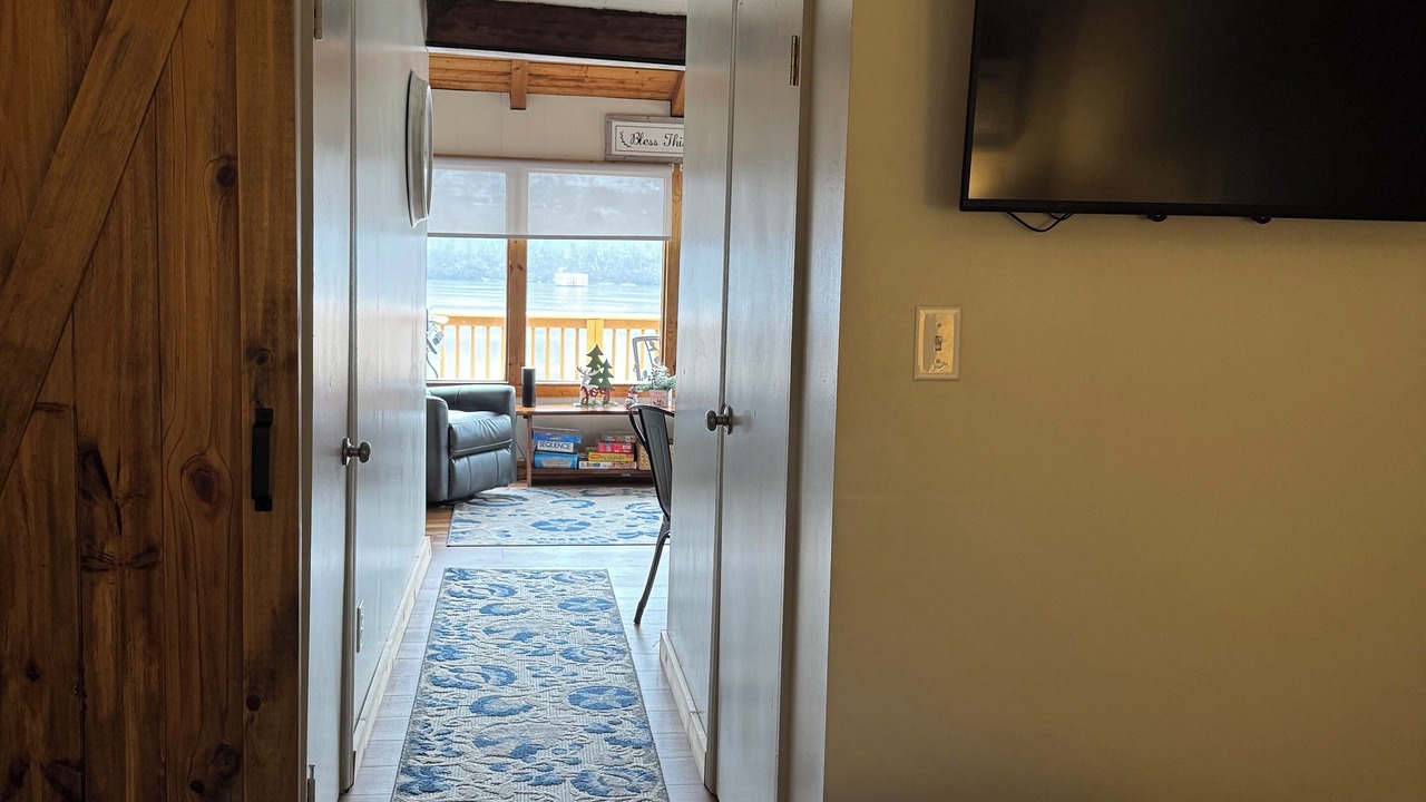 Photo of Bedroom in Tiltonsville